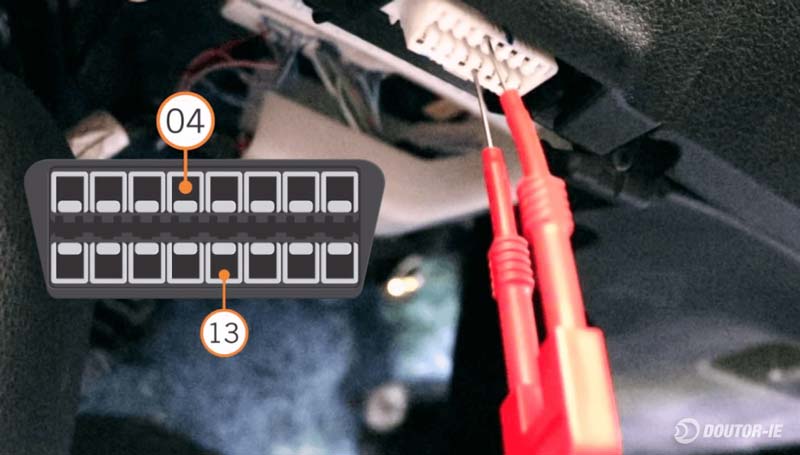 Toyota Corolla 1.8 - procedimento de verificação do nível de óleo transmissão CVT - jumper no conector de diagnóstico